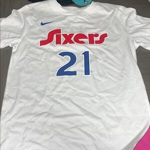 Youth 76ers T-shirt